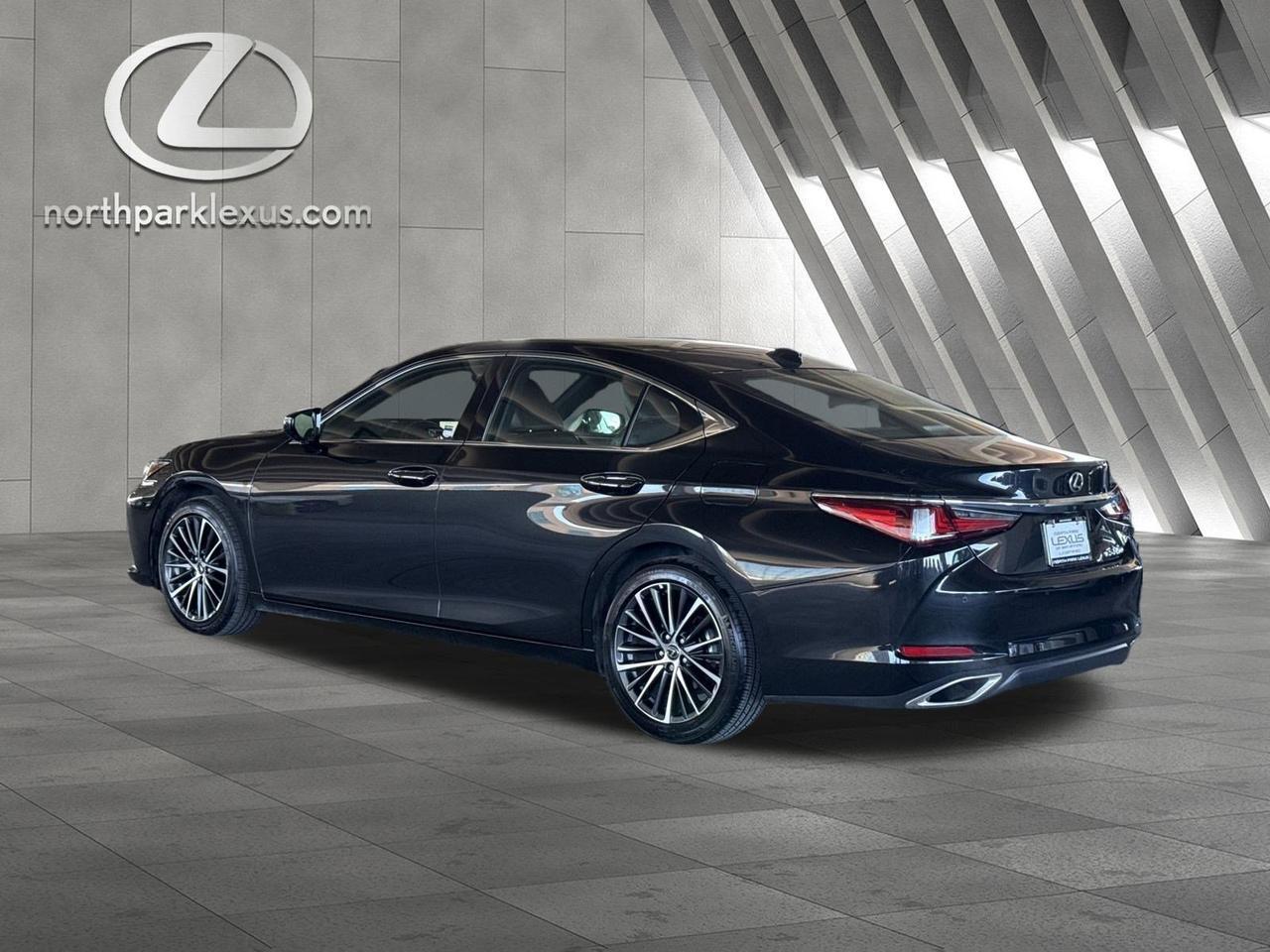 2025 Lexus ES 350