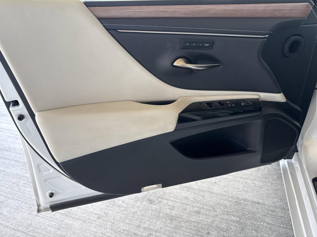 2025 Lexus ES 350 San Antonio TX