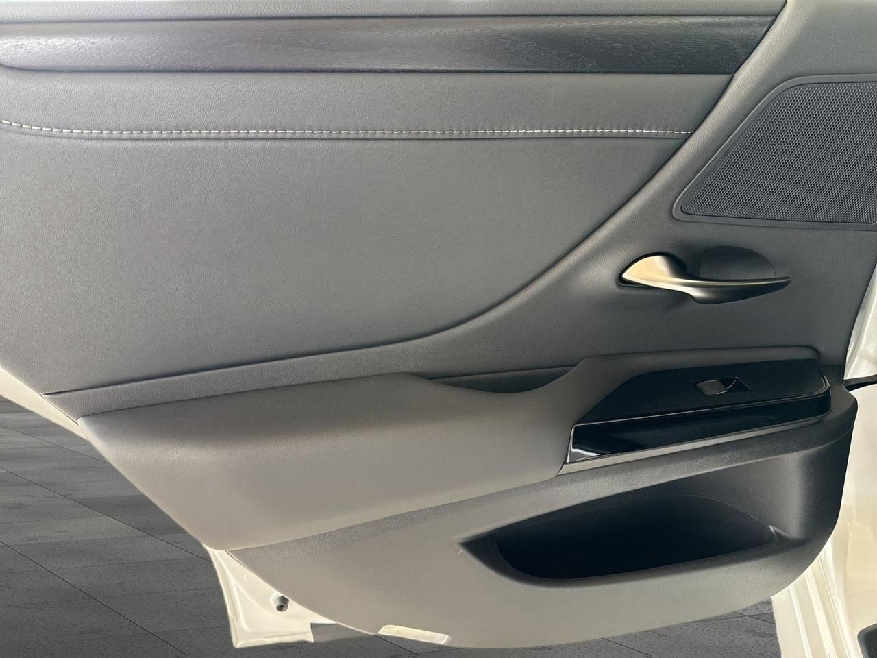 2025 Lexus ES 350 San Antonio TX