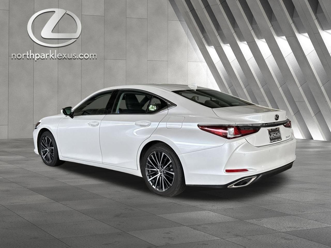 2025 Lexus ES 350