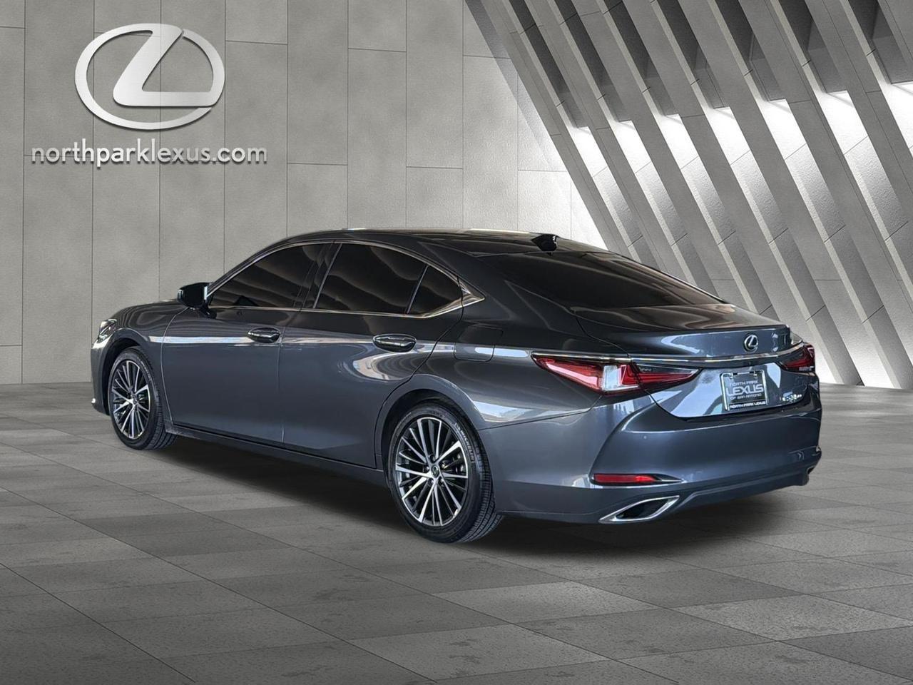 2025 Lexus ES 350