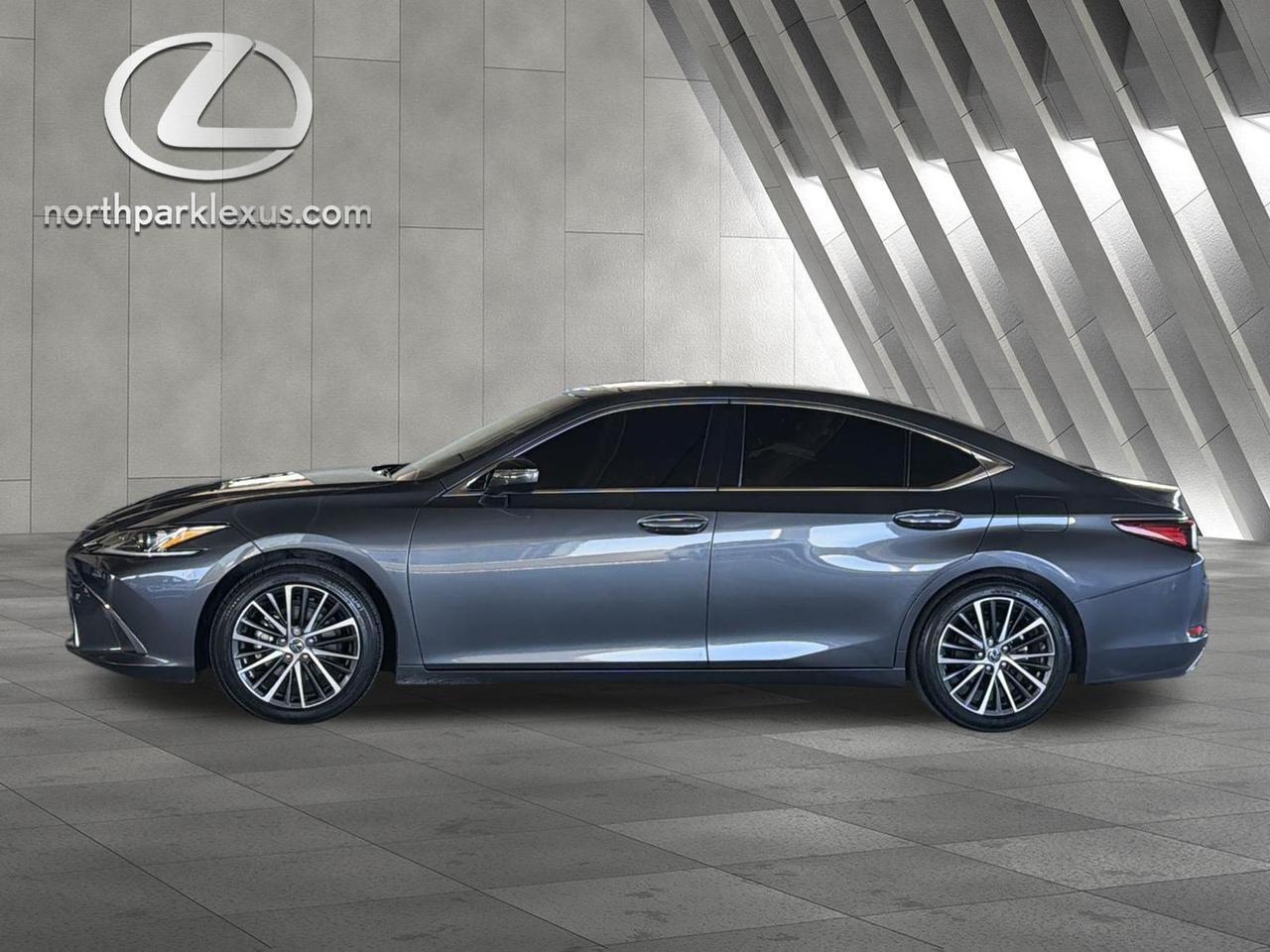 2025 Lexus ES 350
