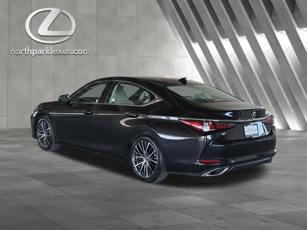 2025 Lexus ES 350