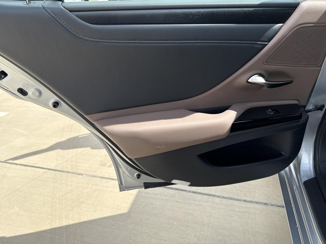 2025 Lexus ES 350 San Antonio TX