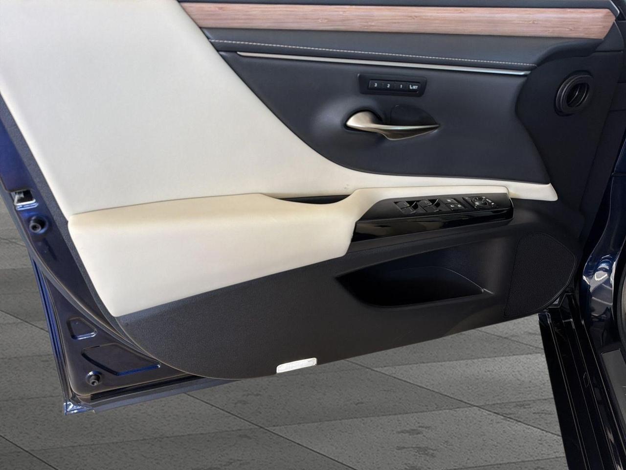 2025 Lexus ES 350 San Antonio TX