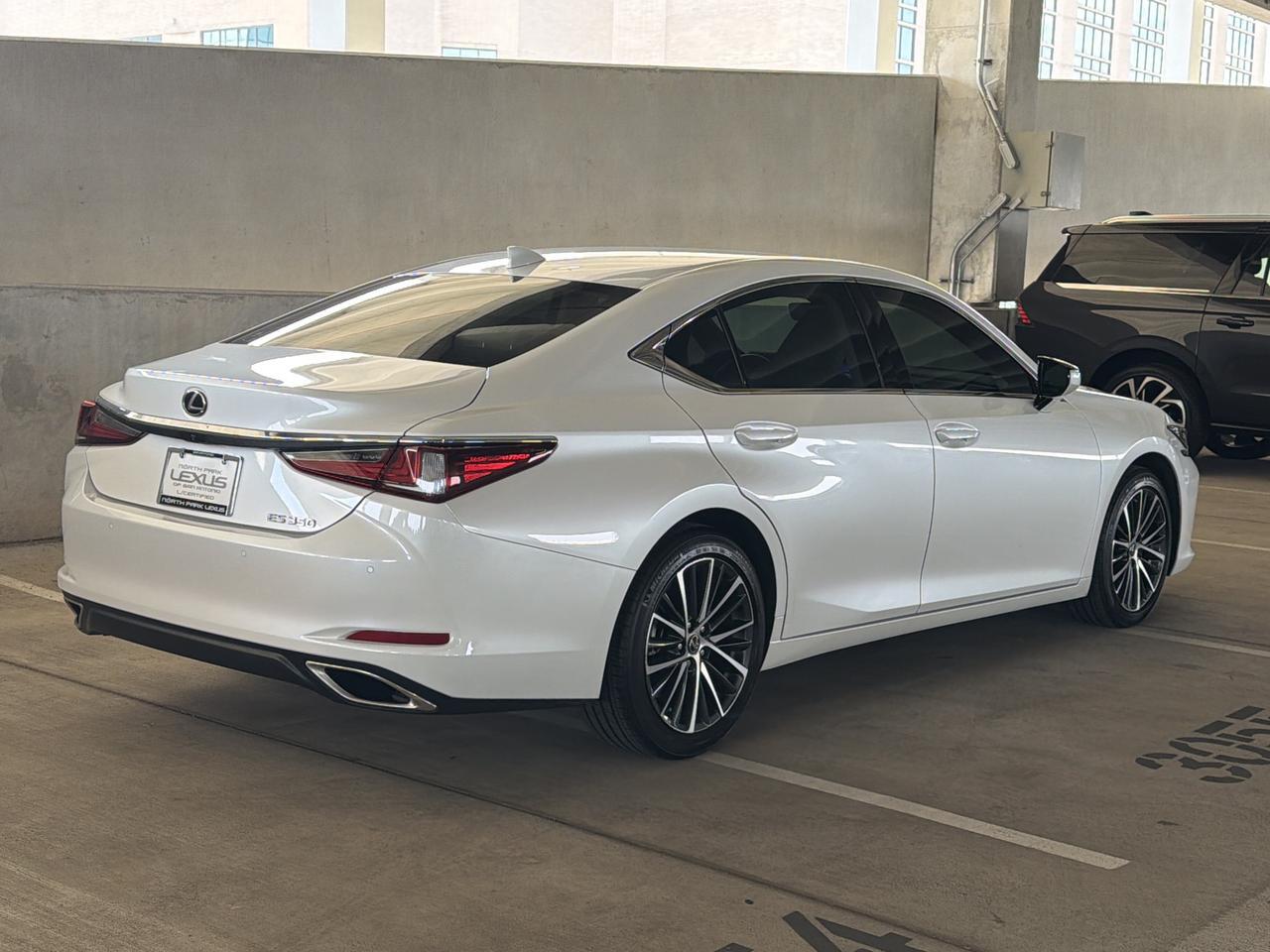2025 Lexus ES 350