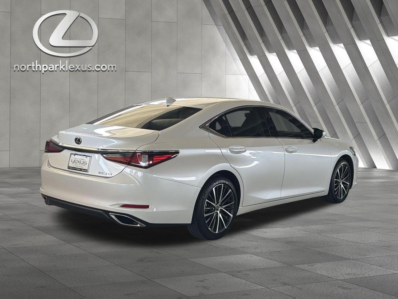 2025 Lexus ES 350
