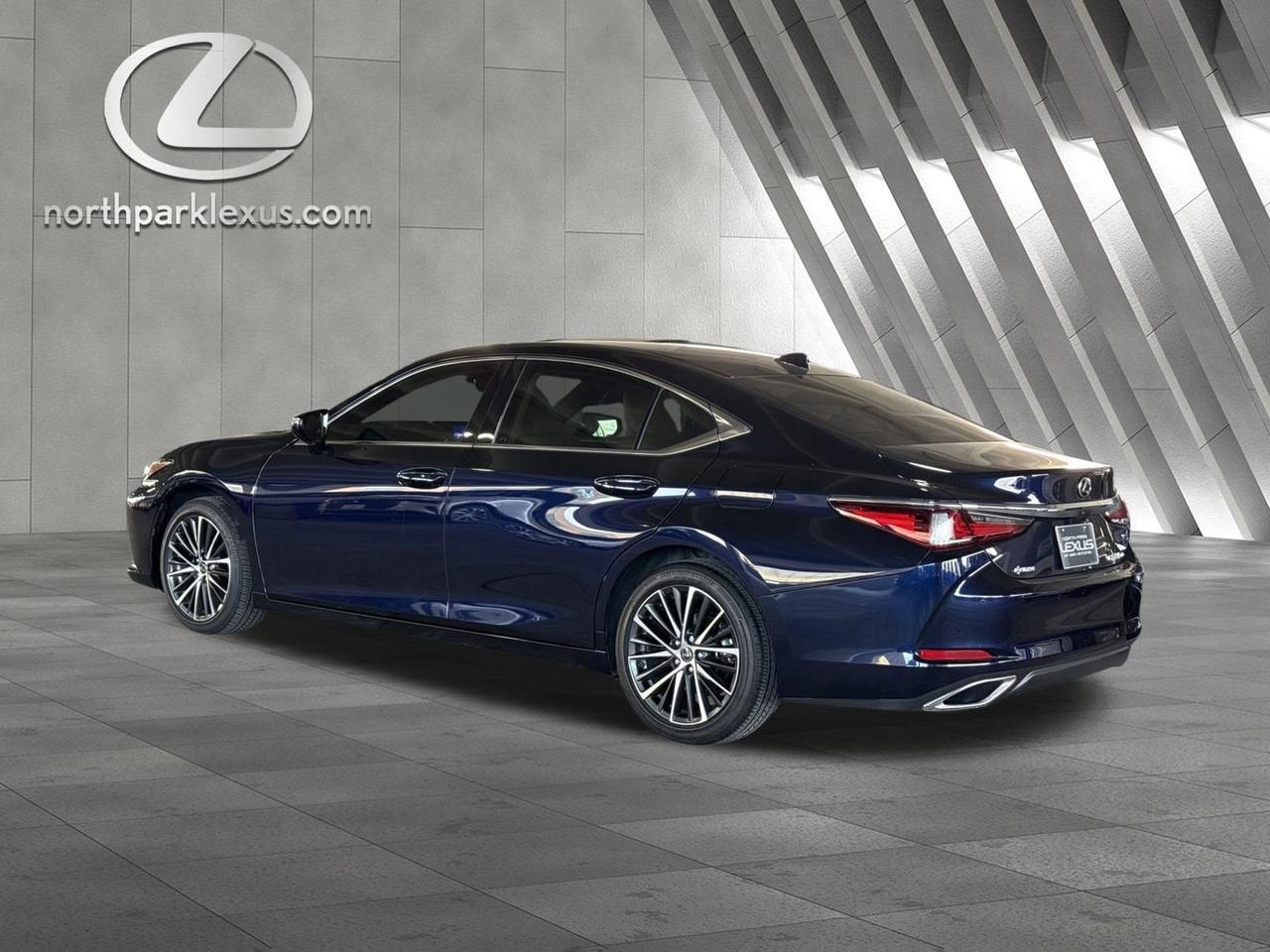 2025 Lexus ES 350