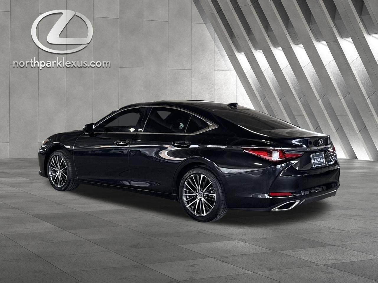 2025 Lexus ES 350
