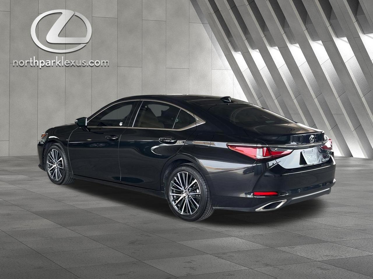 2025 Lexus ES 350