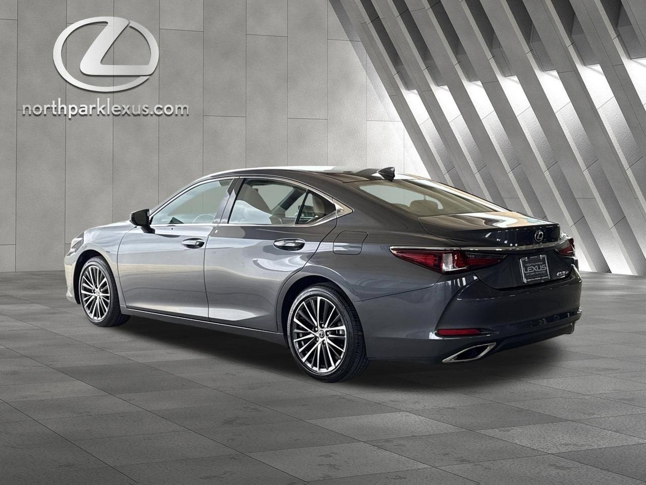 2025 Lexus ES 350