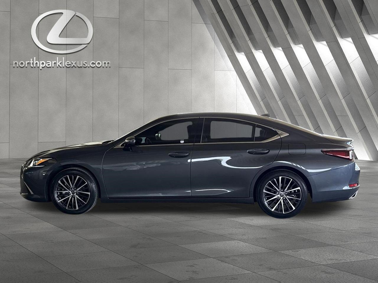 2025 Lexus ES