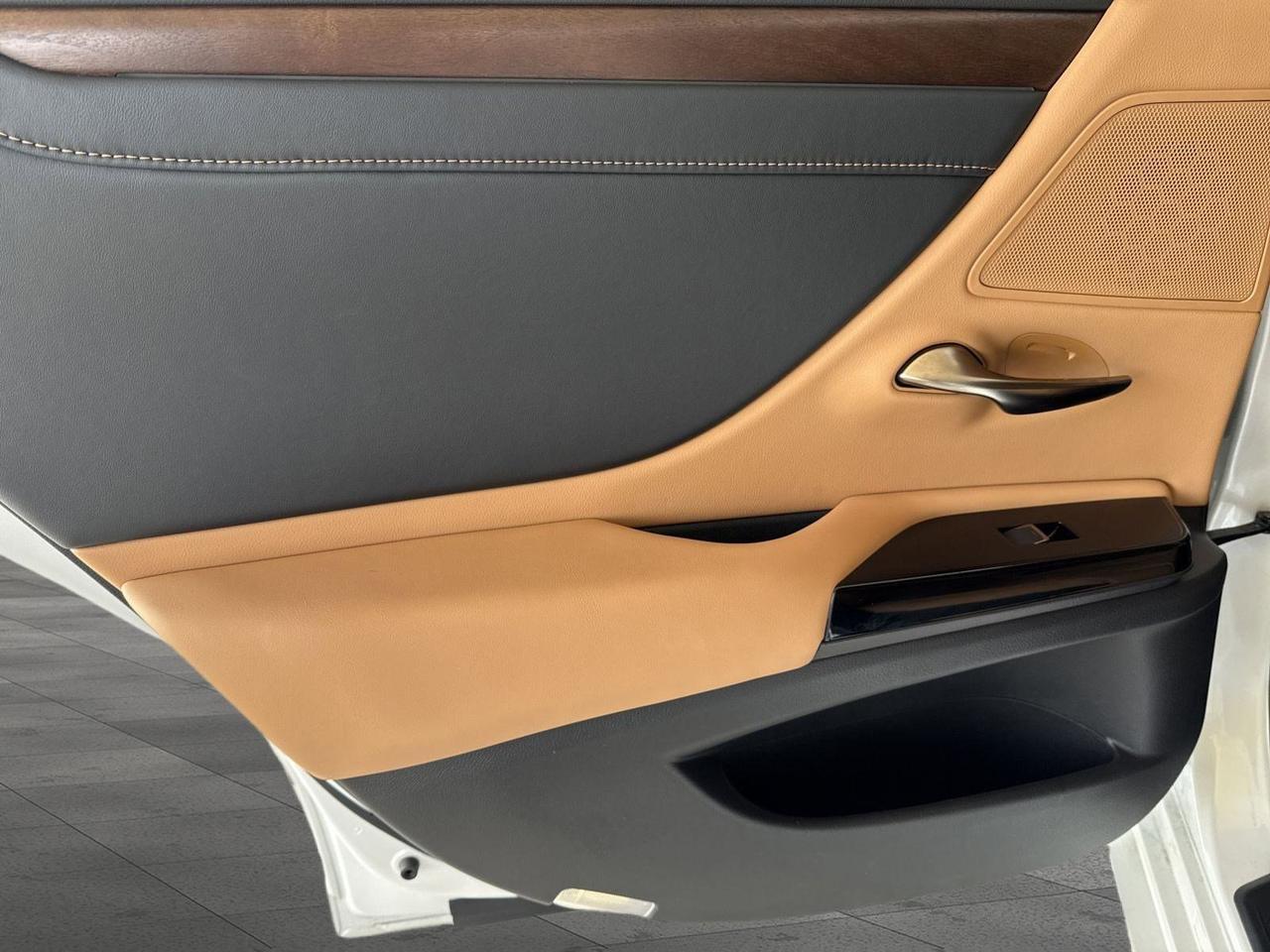 2025 Lexus ES 350 San Antonio TX