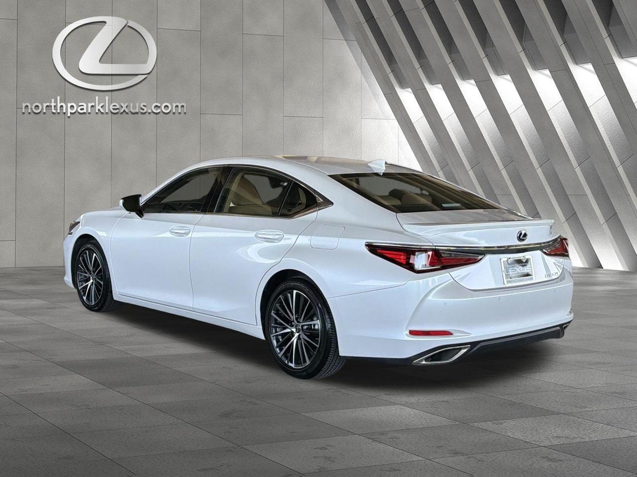2025 Lexus ES 350