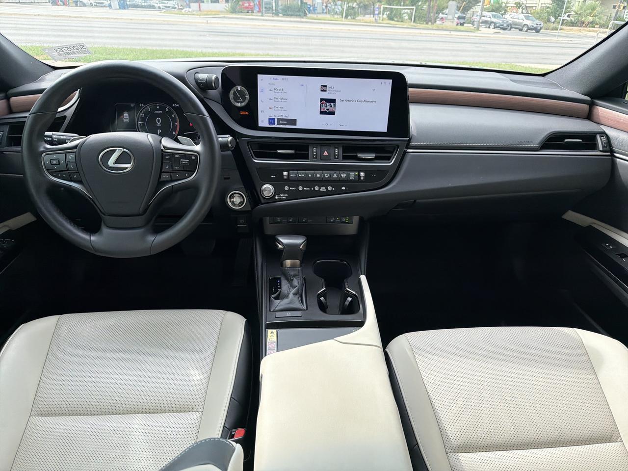 2025 Lexus ES 350 San Antonio TX