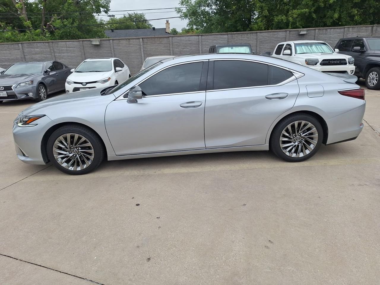 2025 Lexus ES 350 Ultra Luxury Hurst TX
