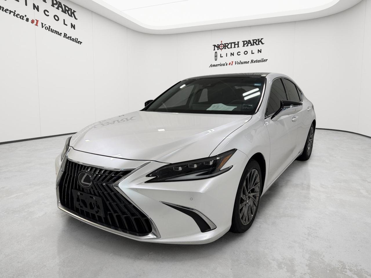 2025 Lexus ES