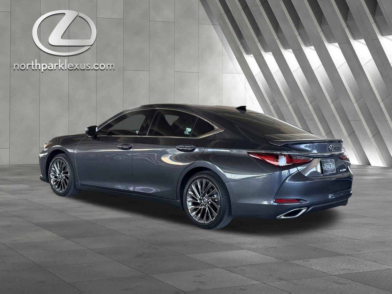 2025 Lexus ES 350 Ultra Luxury