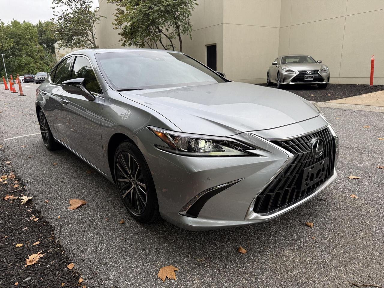 2025 Lexus ES 350