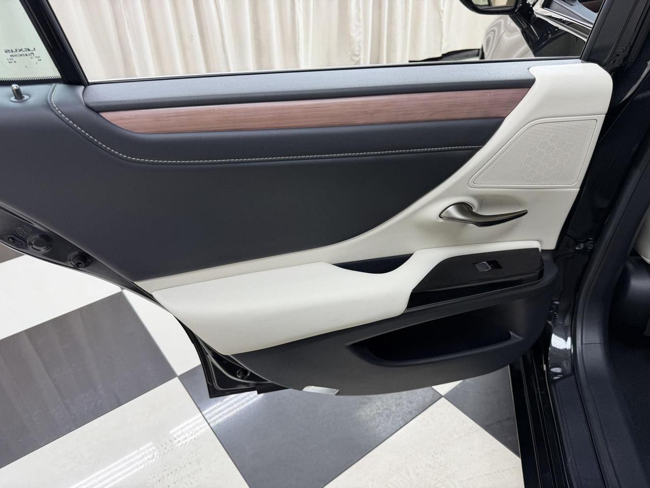 2025 Lexus ES 350 Annapolis MD