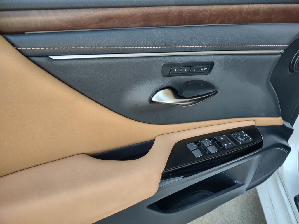 2025 Lexus ES 350 Richmond VA