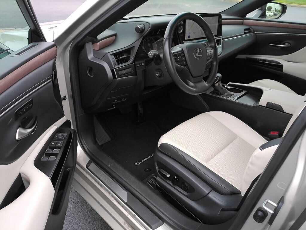 2025 Lexus ES 350 Richmond VA