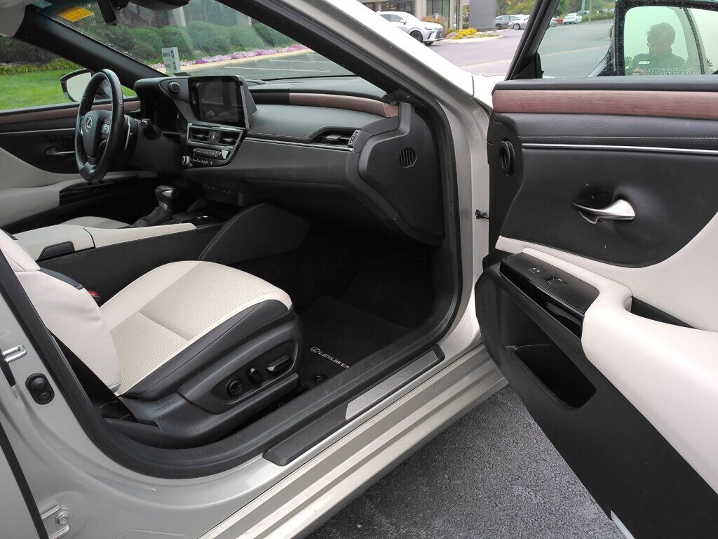 2025 Lexus ES 350 Richmond VA