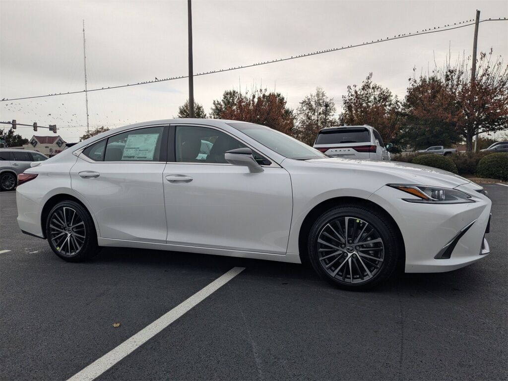 2025 Lexus ES 350