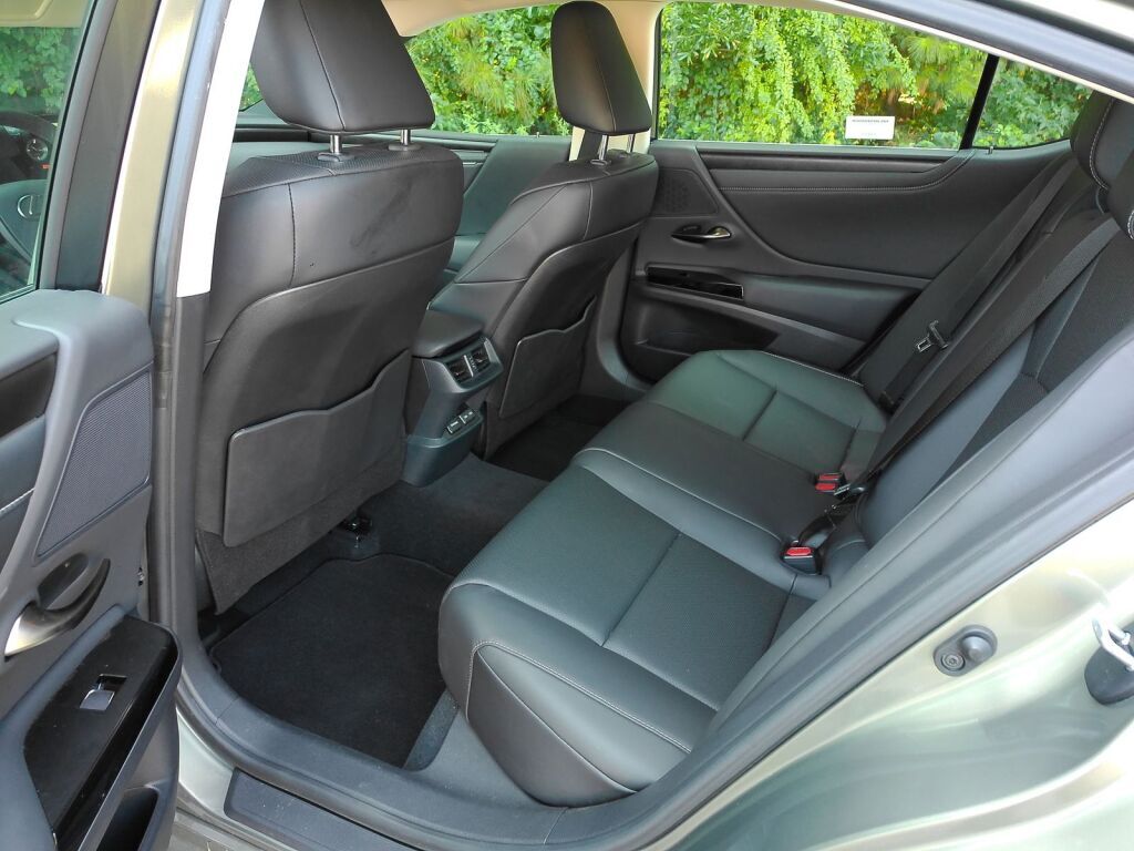 2025 Lexus ES 350 Richmond VA