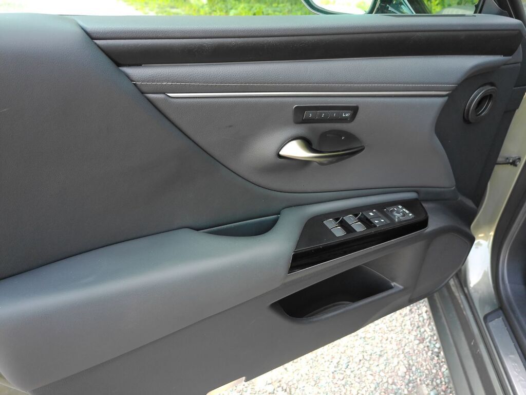 2025 Lexus ES 350 Richmond VA