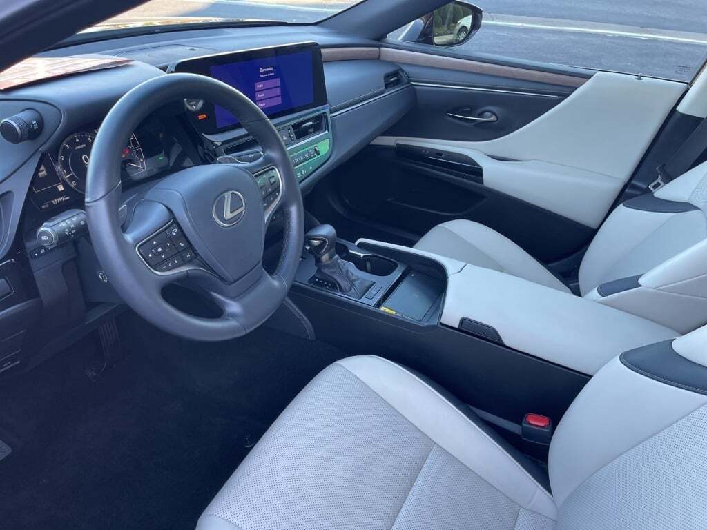 2025 Lexus ES 350 Richmond VA