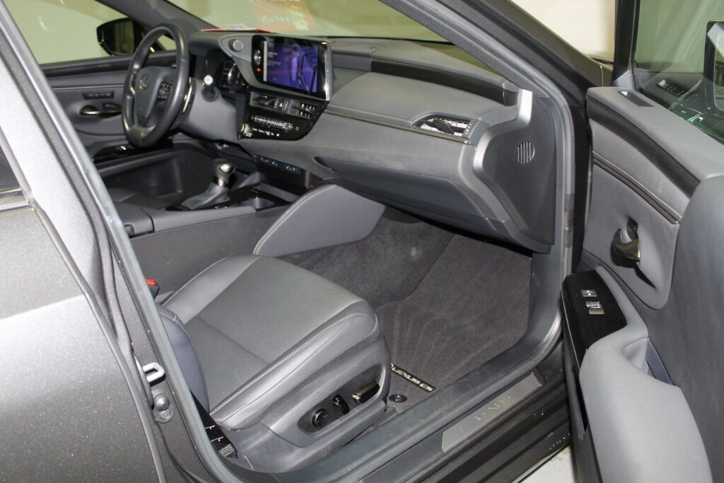 2025 Lexus ES 350 Richmond VA