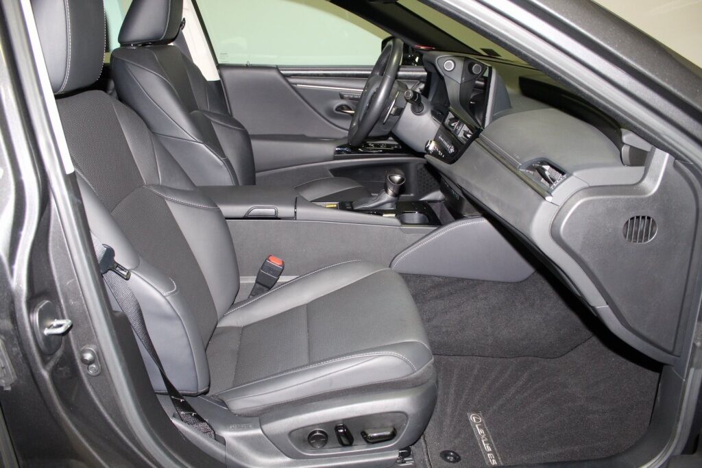 2025 Lexus ES 350 Richmond VA