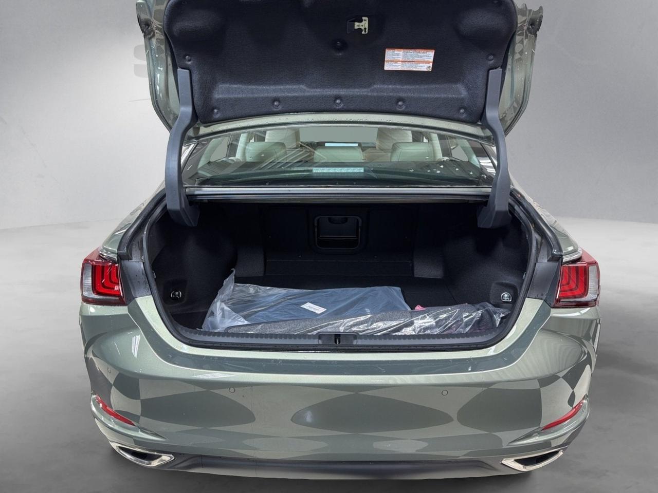 2025 Lexus ES 350 Annapolis MD