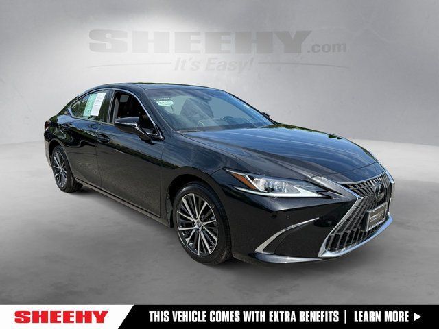 2025 Lexus ES