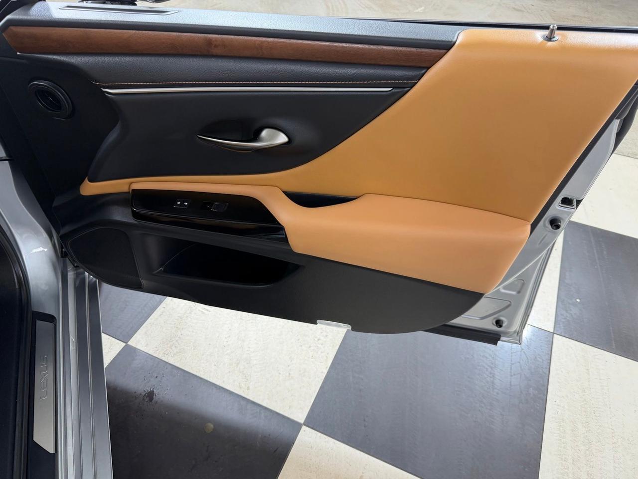 2025 Lexus ES 350 Annapolis MD