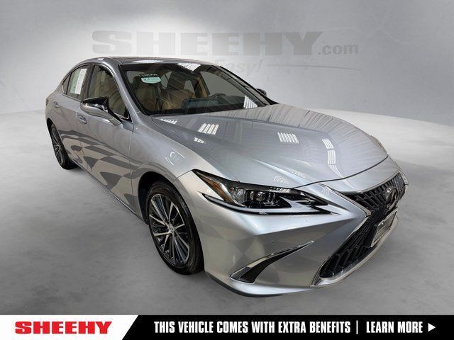 2025 Lexus ES