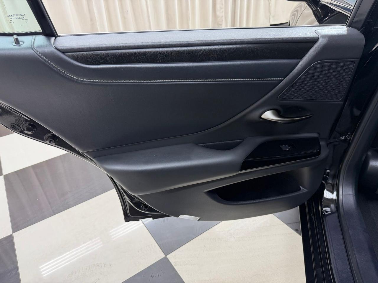 2025 Lexus ES 350 Annapolis MD