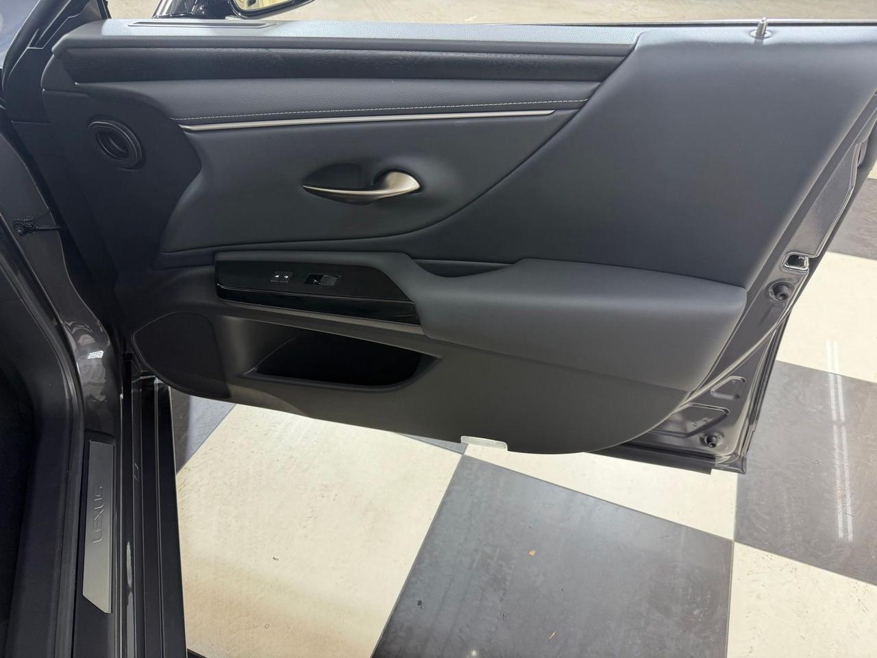 2025 Lexus ES 350 Annapolis MD