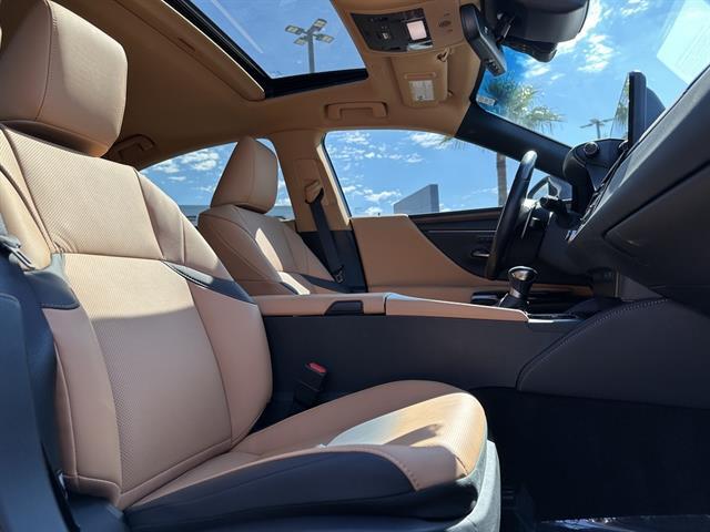 2025 Lexus ES 4dr Sedan Tucson AZ