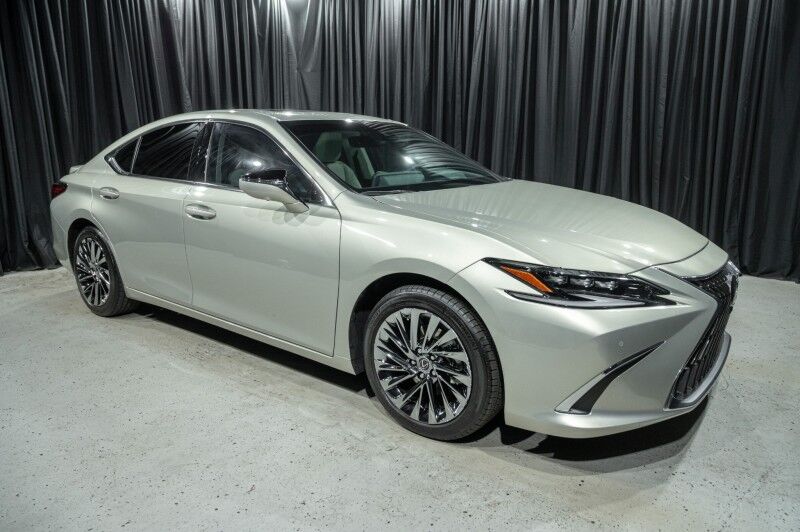2025 Lexus ES ES 300h Luxury FWD Sedan