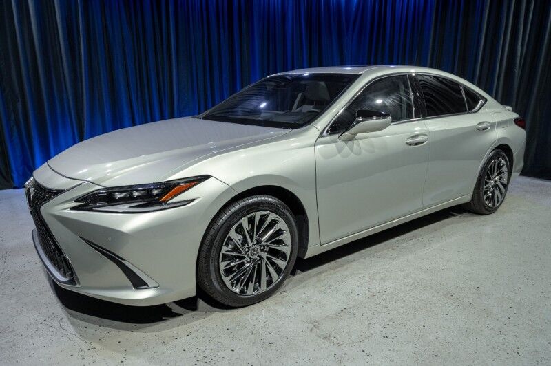 2025 Lexus ES ES 300h Luxury FWD Sedan