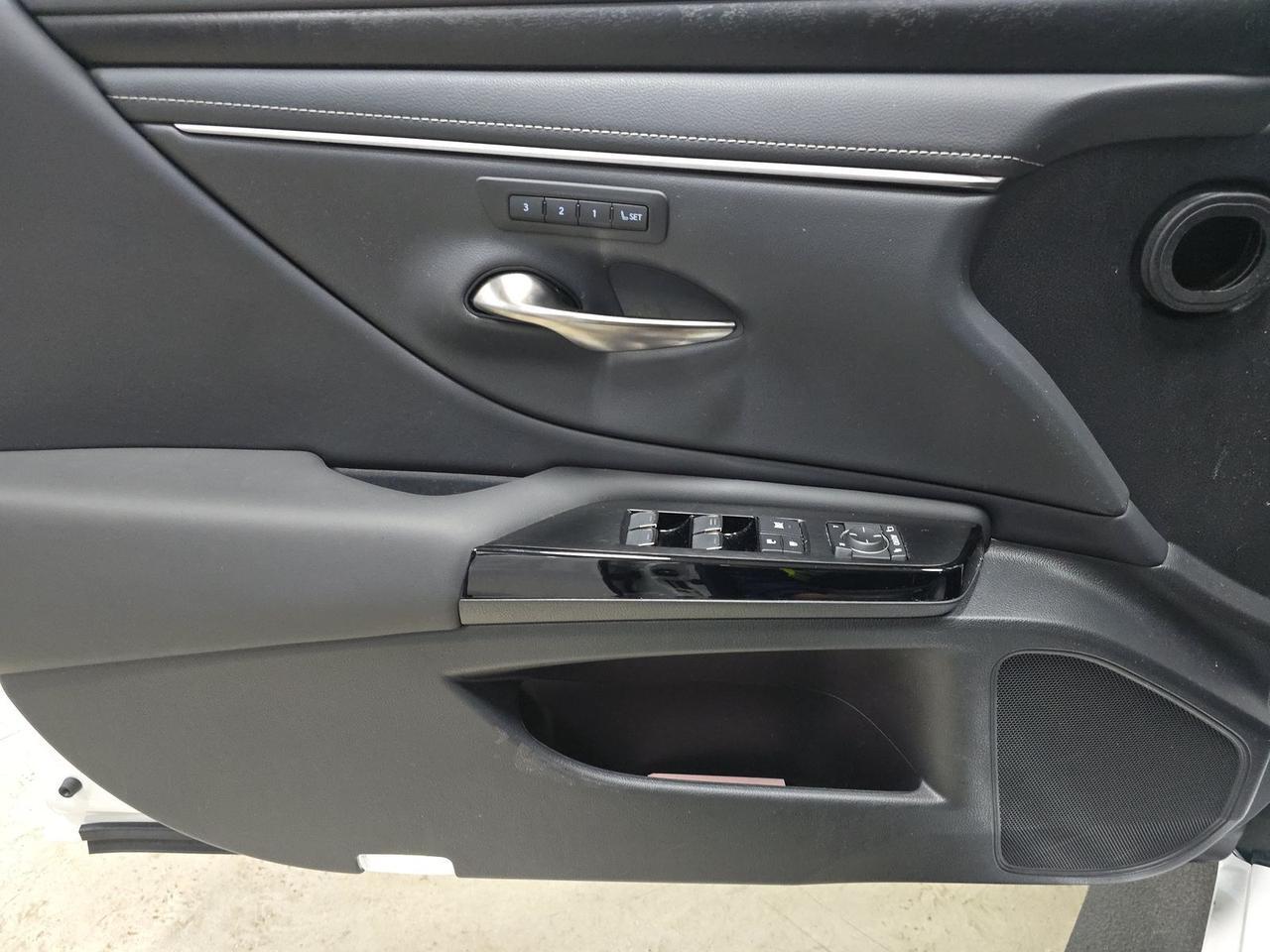 2025 Lexus ES ES 350 Knoxville TN