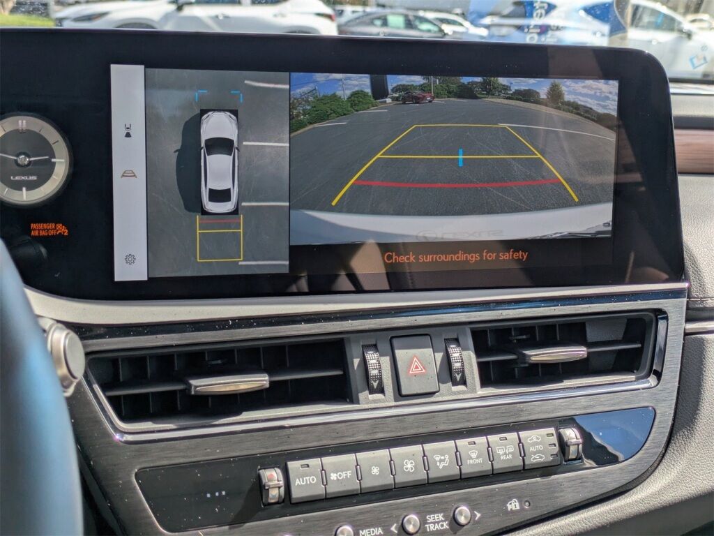 2025 Lexus ES HYBRID ES 300h LUXURY Richmond VA