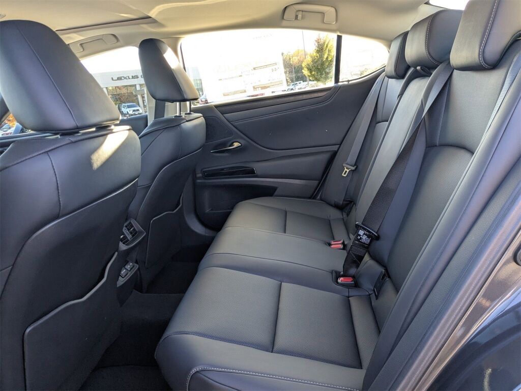 2025 Lexus ES HYBRID ES 300h Richmond VA