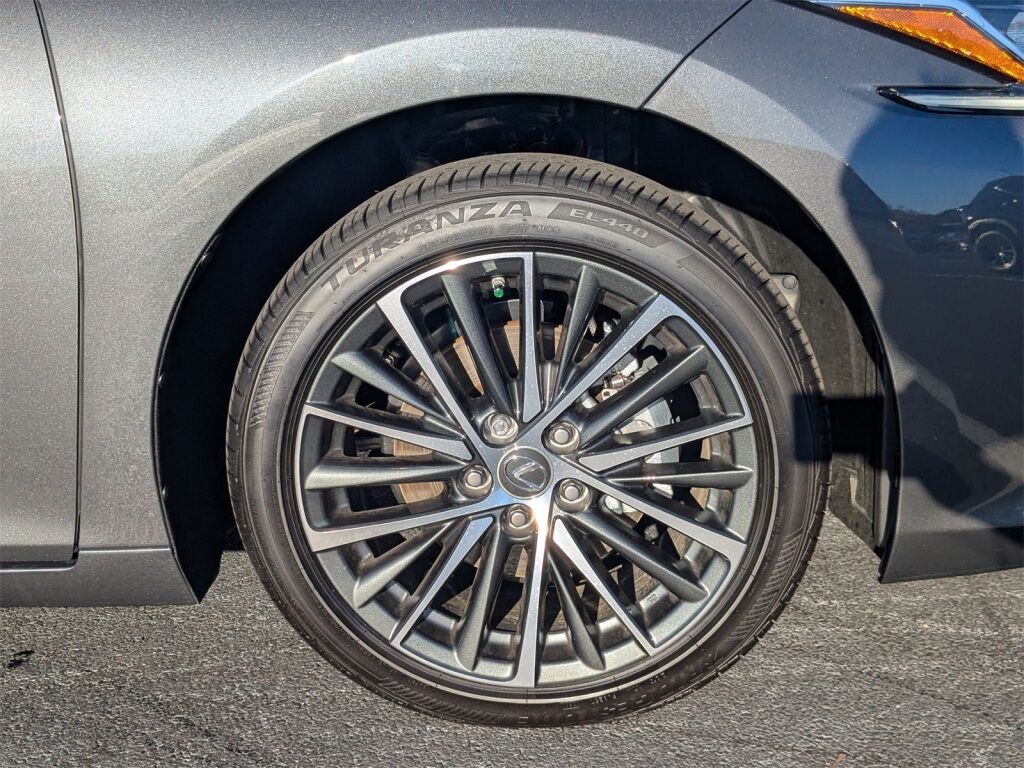 2025 Lexus ES HYBRID ES 300h Richmond VA