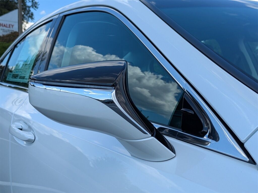 2025 Lexus ES HYBRID ES 300h Richmond VA