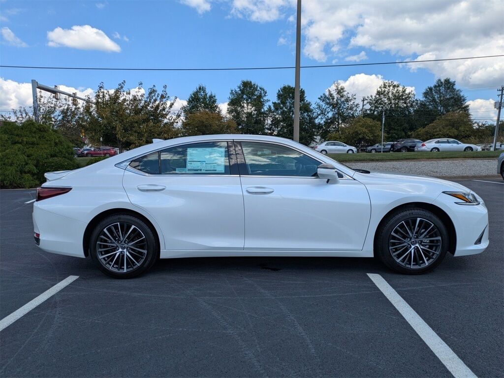 2025 Lexus ES HYBRID ES 300h Richmond VA