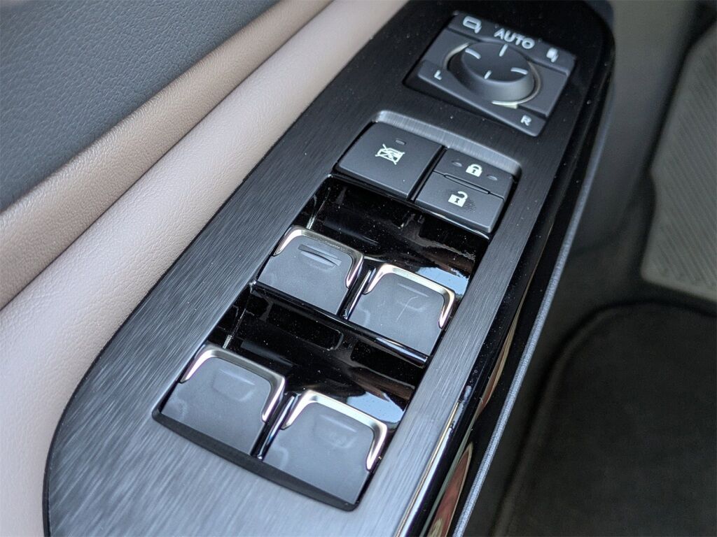 2025 Lexus ES HYBRID ES 300h Richmond VA