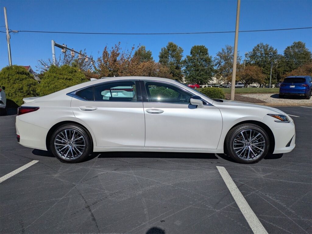 2025 Lexus ES HYBRID ES 300h Richmond VA